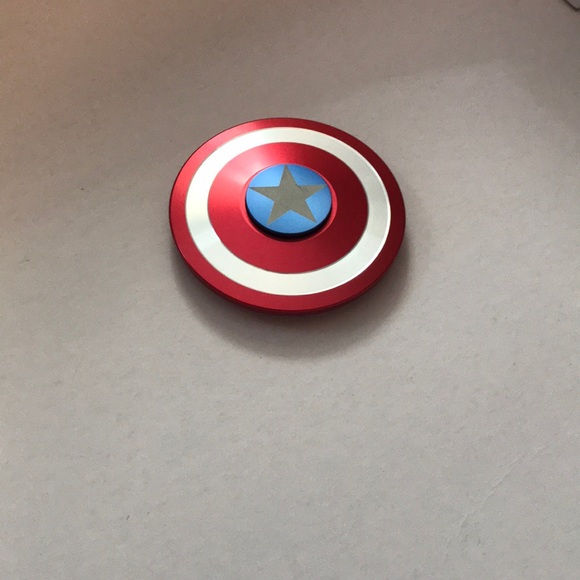 COPY - Captain America Shield Fidget Spinner - Picture 2 of 3